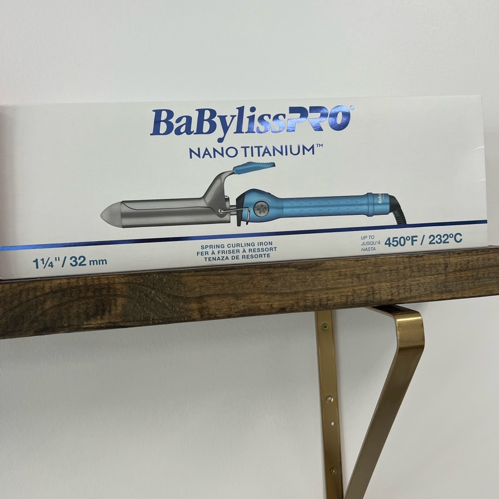 BABYLISSPRO® NANO TITANIUM™ 1¼" SPRING CURLING IRON